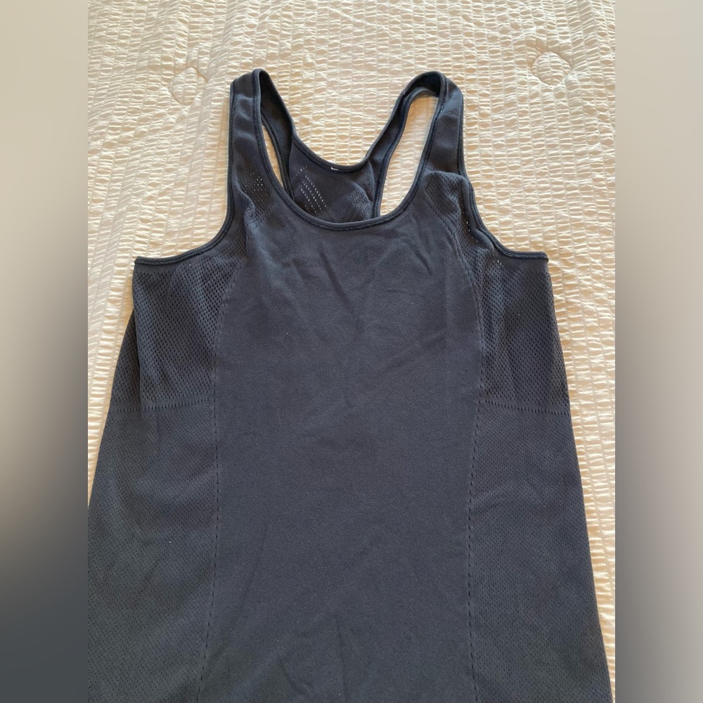 Lululemon Reveal Racerback Tank Top - Picture 5 of 9